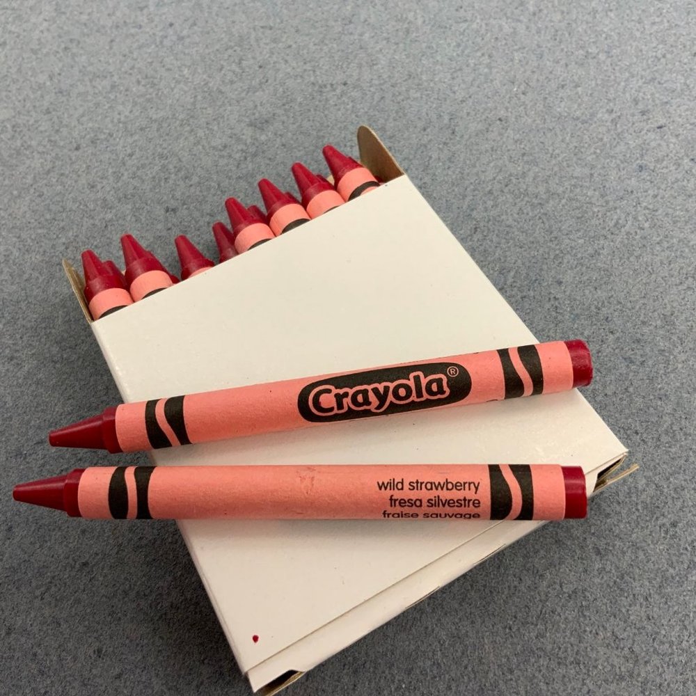 Crayola Crayons Lot 16 Standard Size Wild Strawberry Fresa Silvestre Fra…